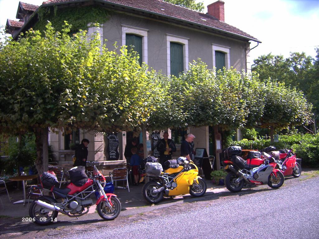 Auberge Magnette Audes Exteriör bild