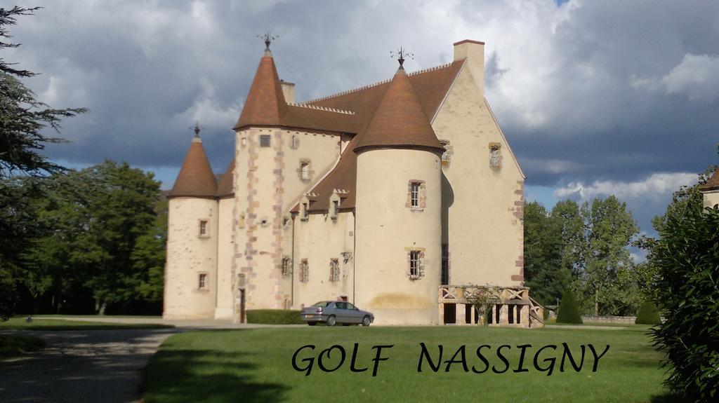 Auberge Magnette Audes Exteriör bild
